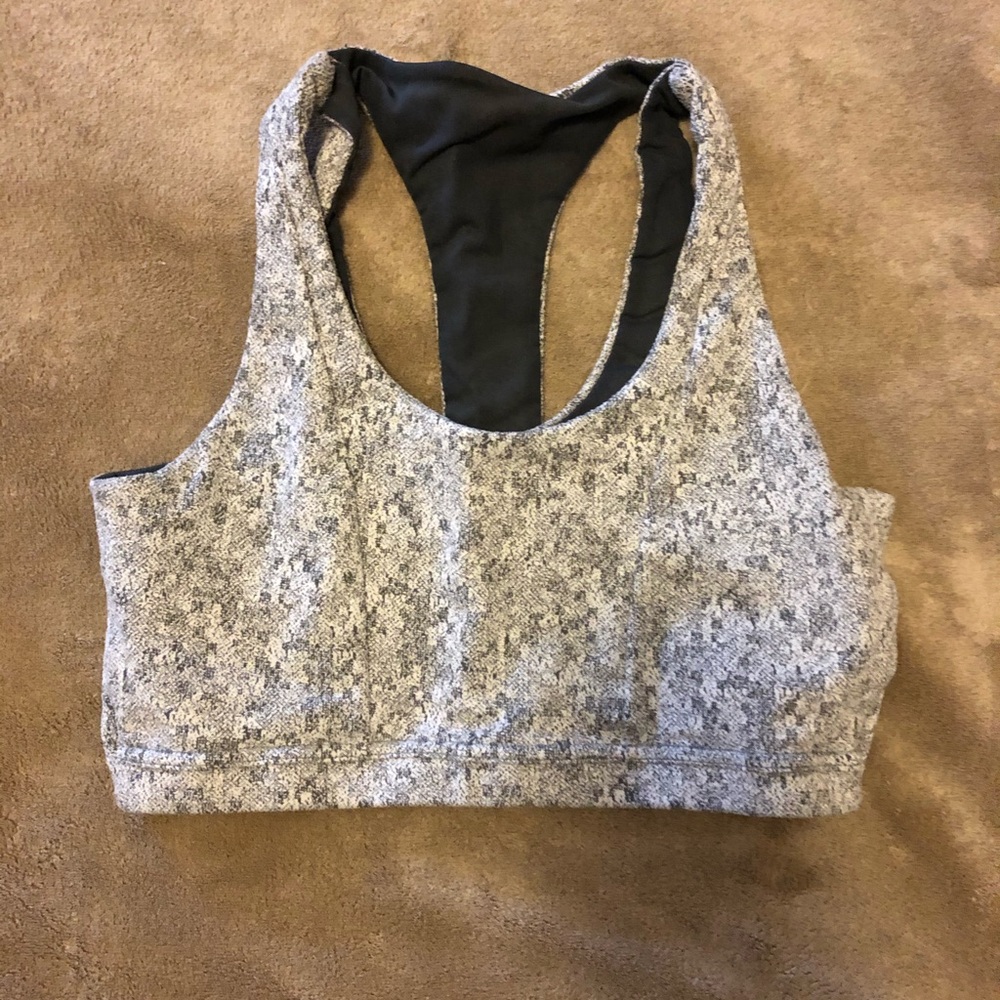 Gymshark Grey Fleur Sports Bra Size Medium